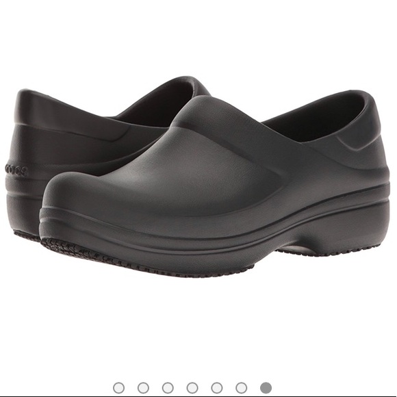 clog crocs nursing shoes